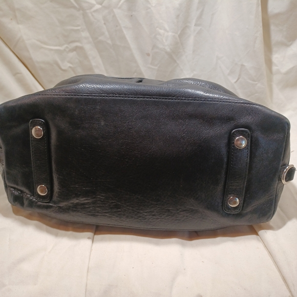 Coach Ashley - Picture 6 of 11